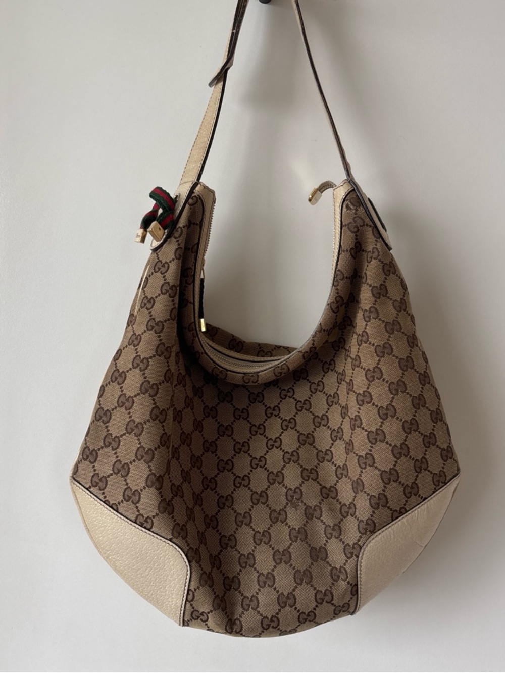 Authentic Vintage Gucci GG Canvas Hobo Shoulder Bag - Picture 7 of 7